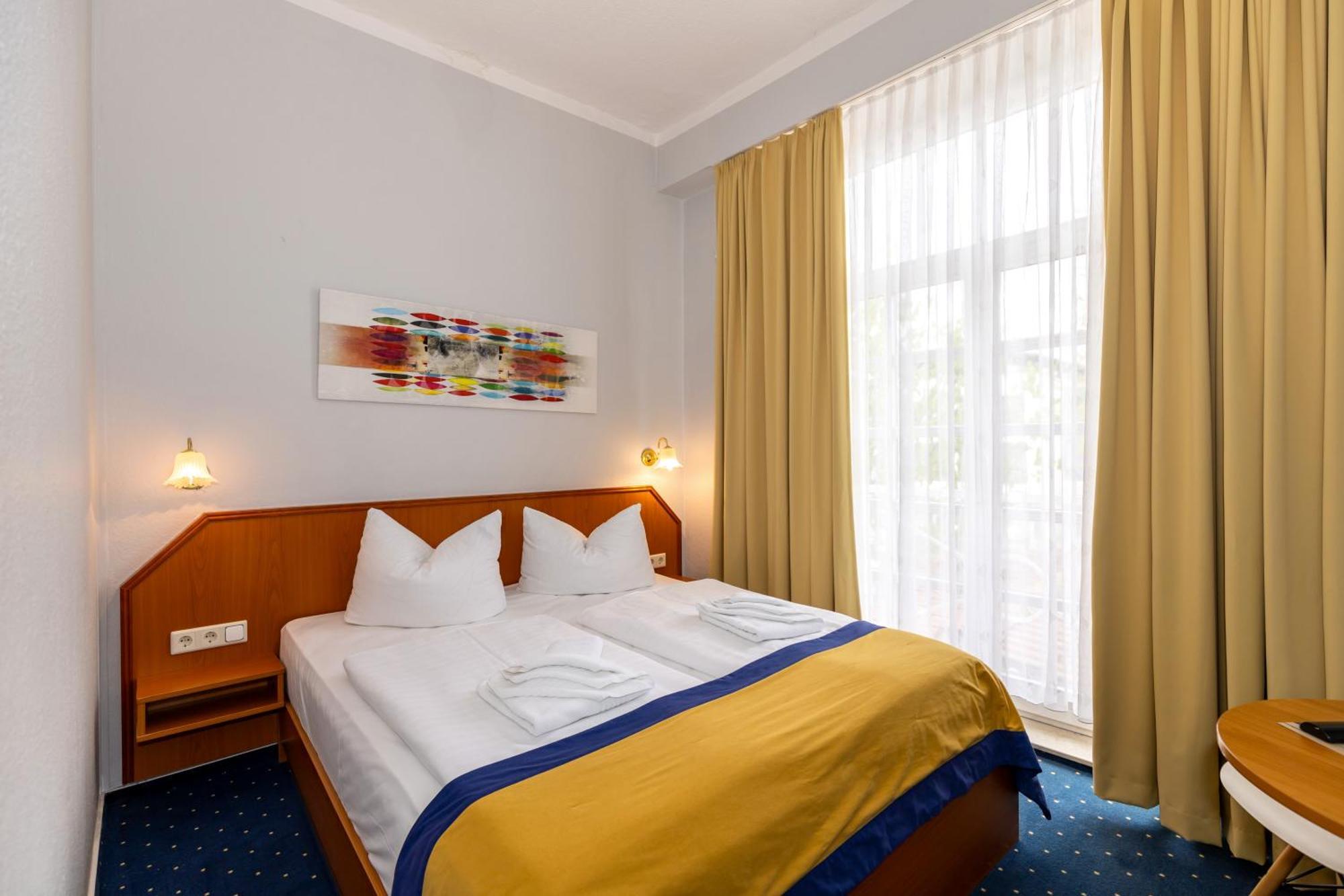 Hotel Zur Traube Ostseebad Kühlungsborn Εξωτερικό φωτογραφία