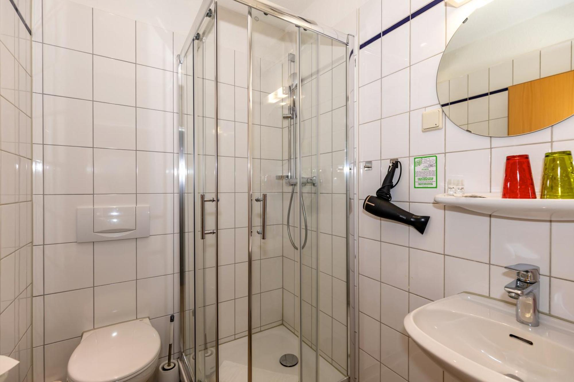Hotel Zur Traube Ostseebad Kühlungsborn Εξωτερικό φωτογραφία
